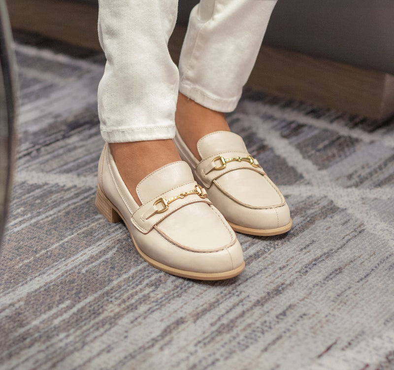 GRYFFIN MOC-TOE PENNY LOAFER IN CREAM LEATHER WITH GOLD COLOR BIT - Lifestyle View