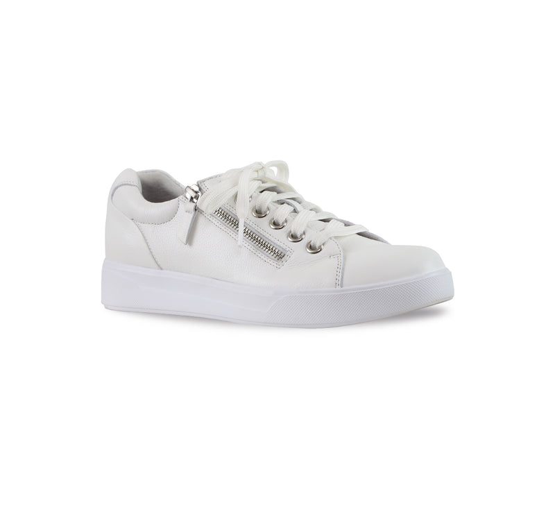 Tilly in cow leather, sport, athleisure oxford  with outside zipper on EVA outsole in white - angle view