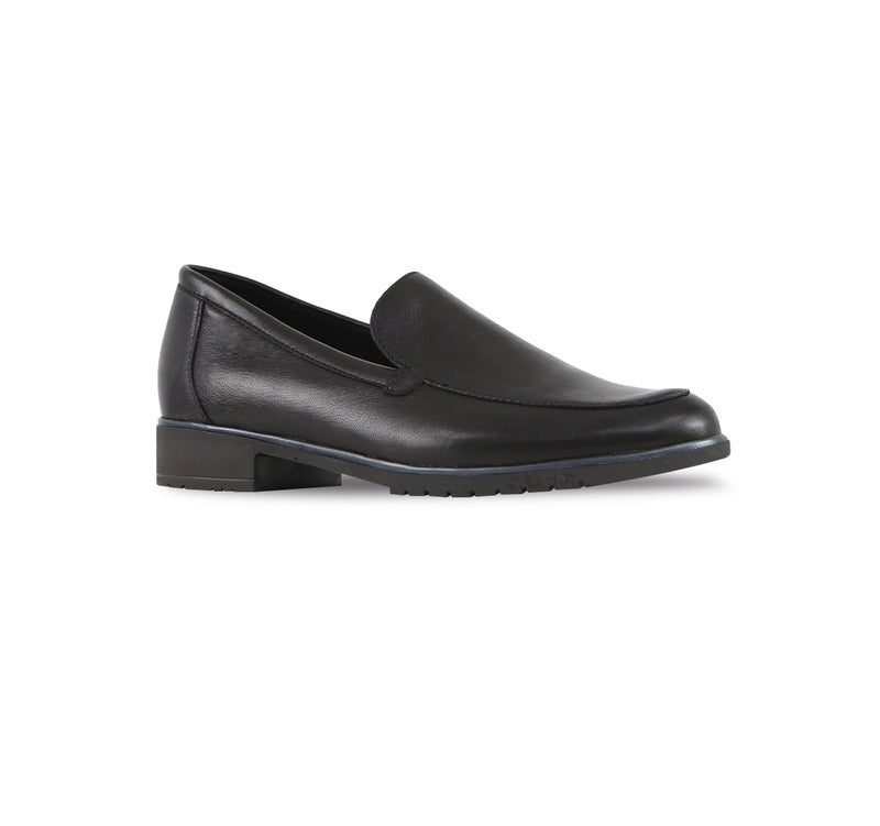 Giselle leather loafer in black minimalist feminine look on lug outsole with stylized welt detail - angle view