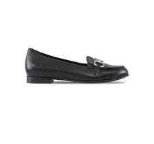 Tanya loafer in black leather swatch