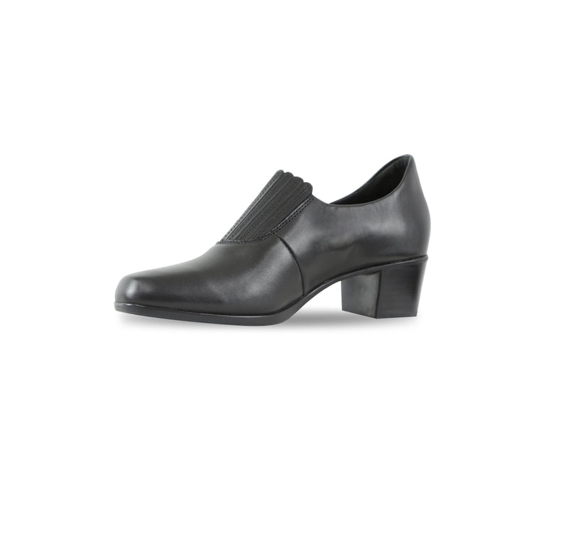 AMARA PUMP SHOOTIE WITH FINGER GORE DESIGN ON UPPER IN BLACK LEATHER-INSIDE VIEW