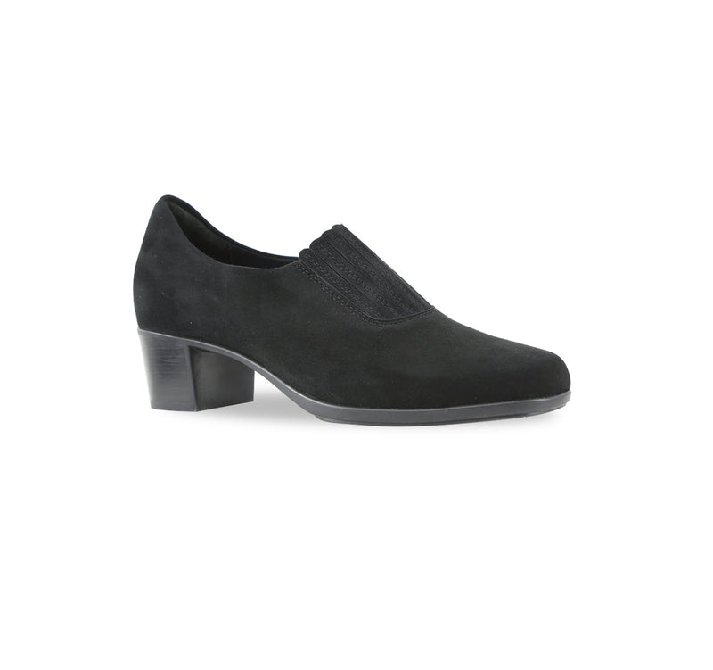 MUNRO AMARA BLACK SUEDE PUMP WITH FINGER GORE FRONT-ANGLE VIEW