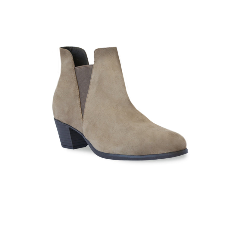 JACKSON A CHELSEA STYLE BOOTIE IN TOASTED SESAME COLOR SUEDE - ANGLE VIEW